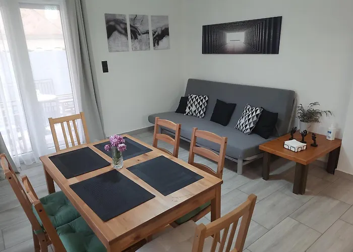 Akis Place