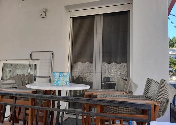 Akis Place
