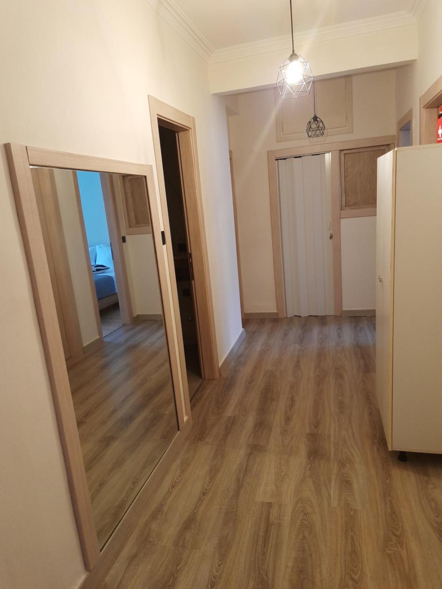 Akis Place Apartment *